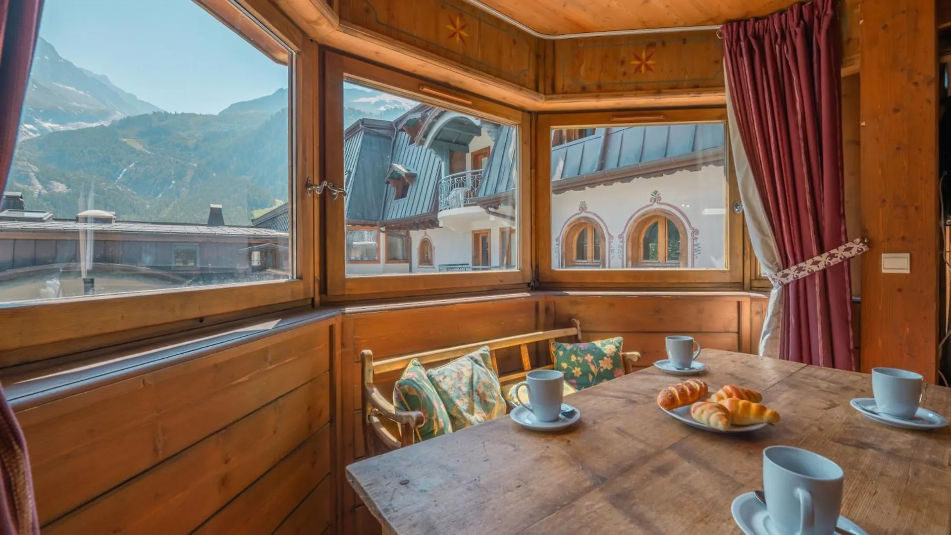 Residence Le Cristal - Mont Blanc 13 - Happy Rentals Chamonix 0*,