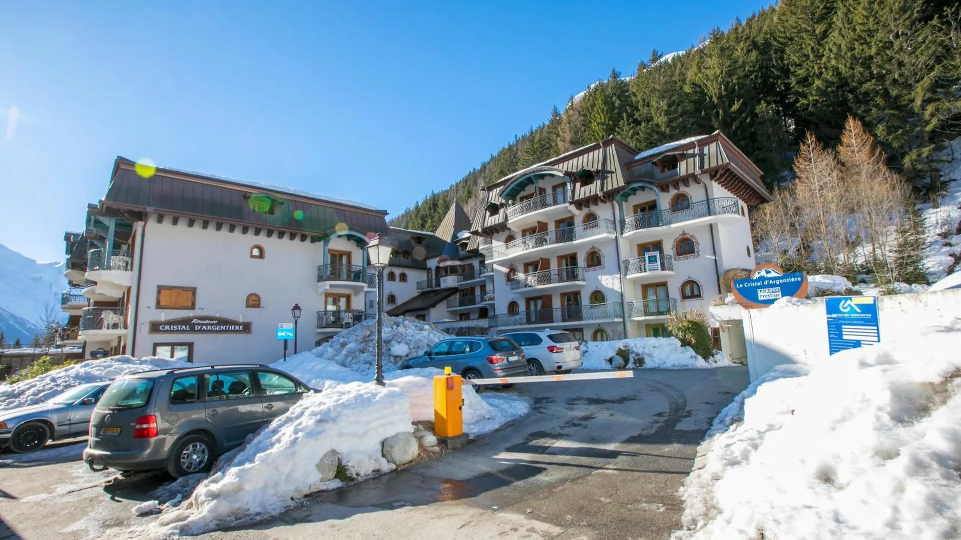 Residence Le Cristal - Mont Blanc 13 - Happy Rentals Chamonix Apartment
